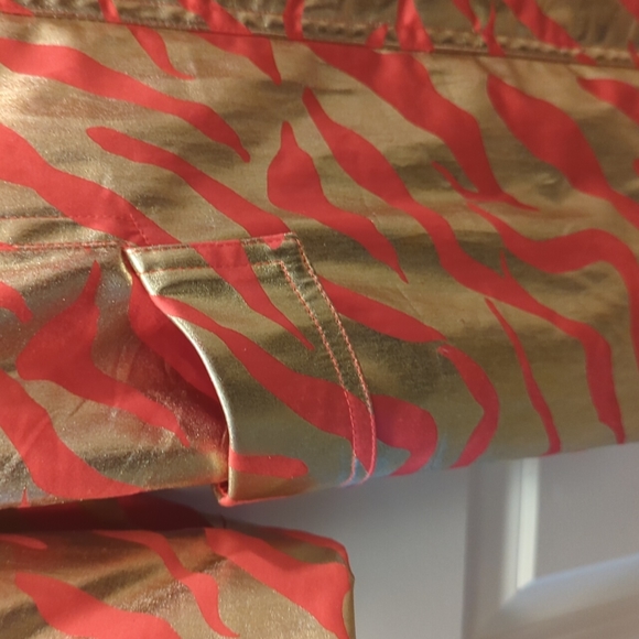 Red and Gold Mid-length Coat from the Collective Works by Berk 2 - Picture 6 of 12